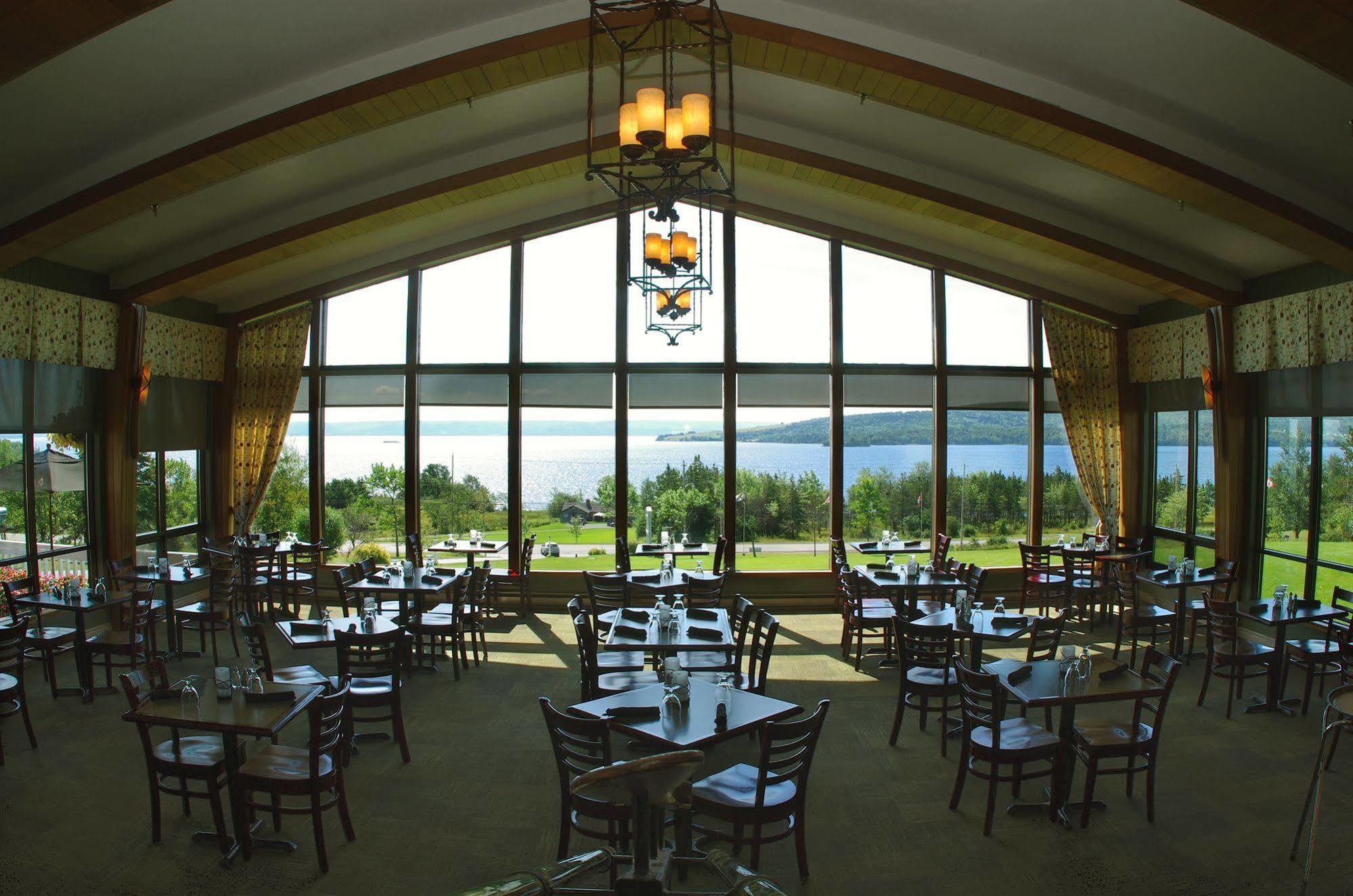 Silver Dart Lodge Baddeck Exterior photo