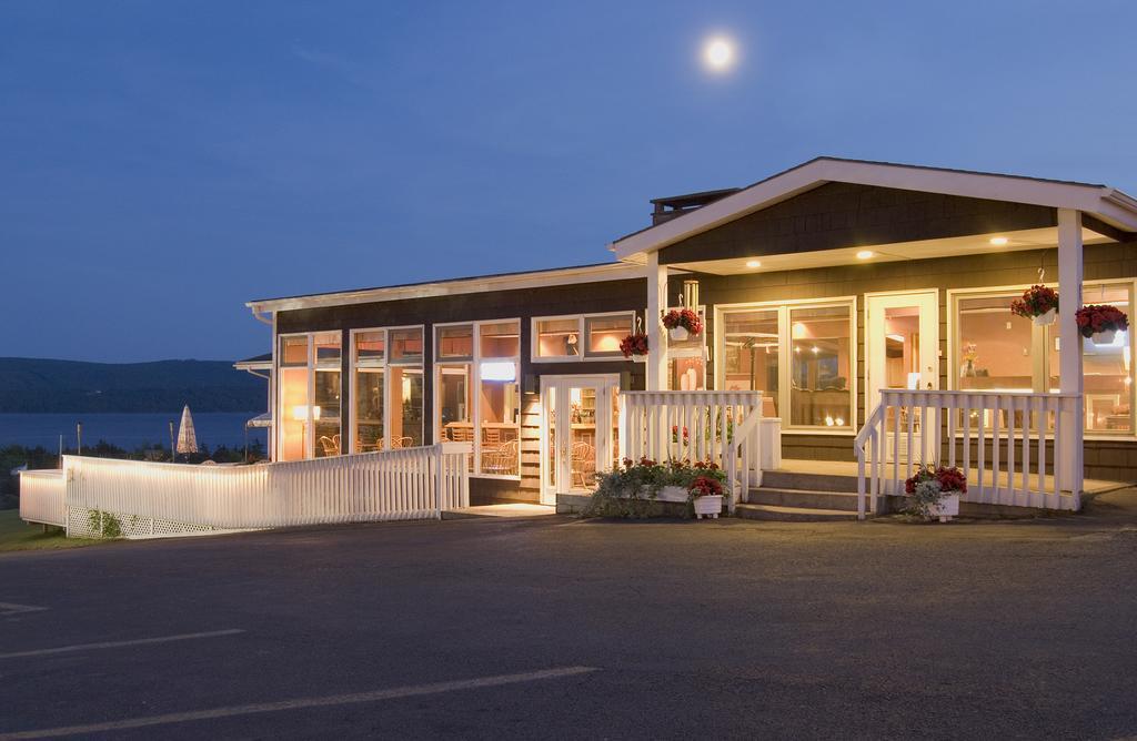 Silver Dart Lodge Baddeck Exterior photo