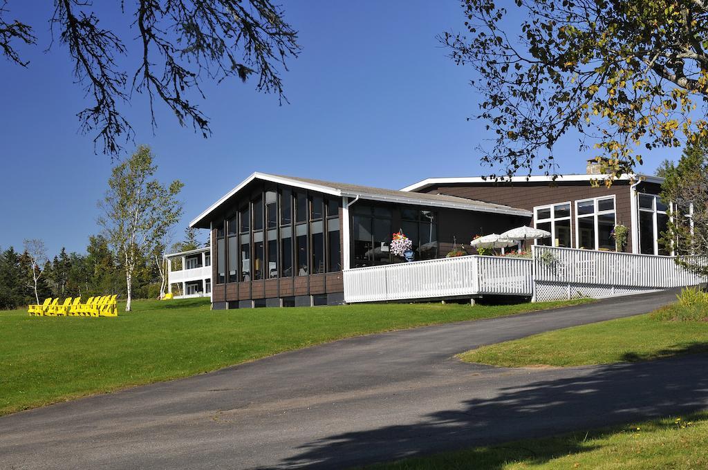 Silver Dart Lodge Baddeck Exterior photo